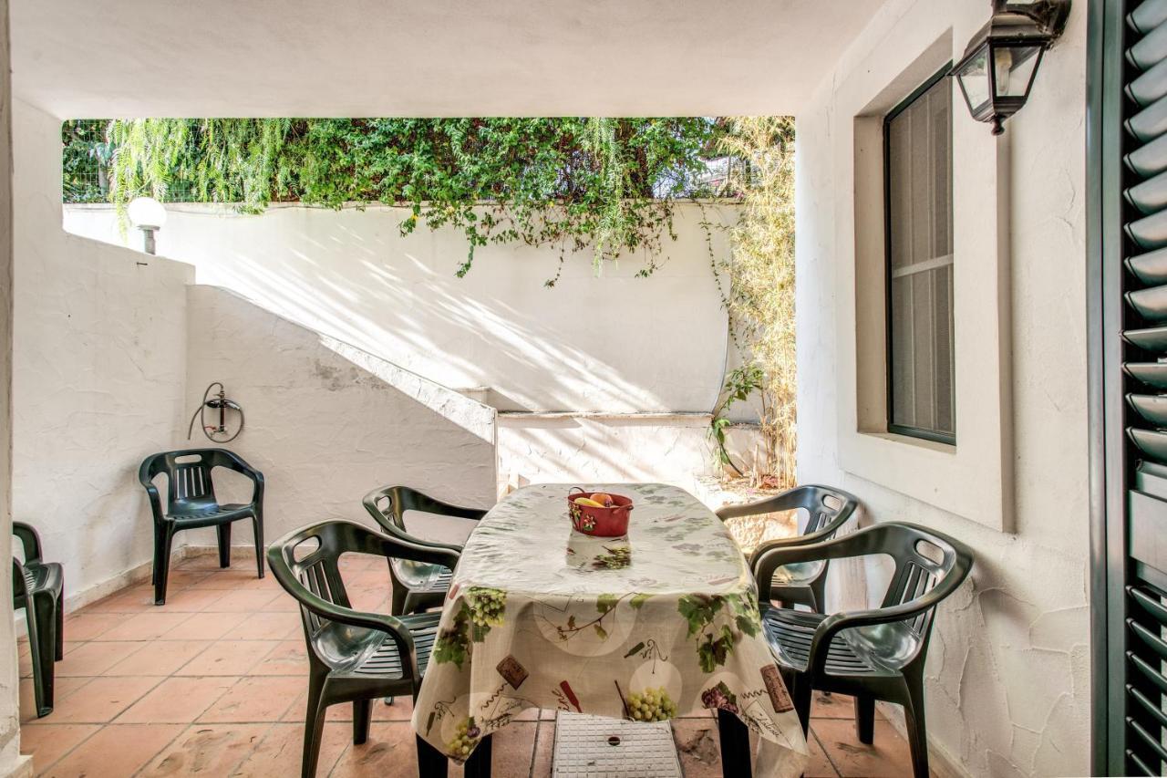 Yellow Star Holiday House Marina di Mancaversa Exterior foto